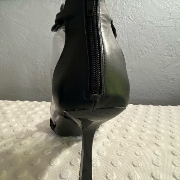 Shoe dazzle Off The Chain Detail Heeled Sandal - Picture 5 of 15